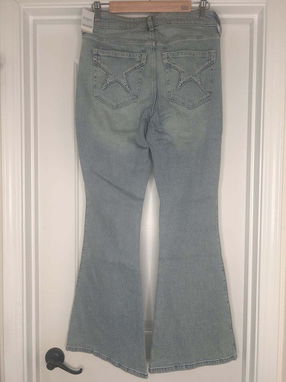 Hollister Women’s High-Rise Light Wash Star Pocket Flare Jeans, NEW WITH TAGS 8R - Picture 8 of 14